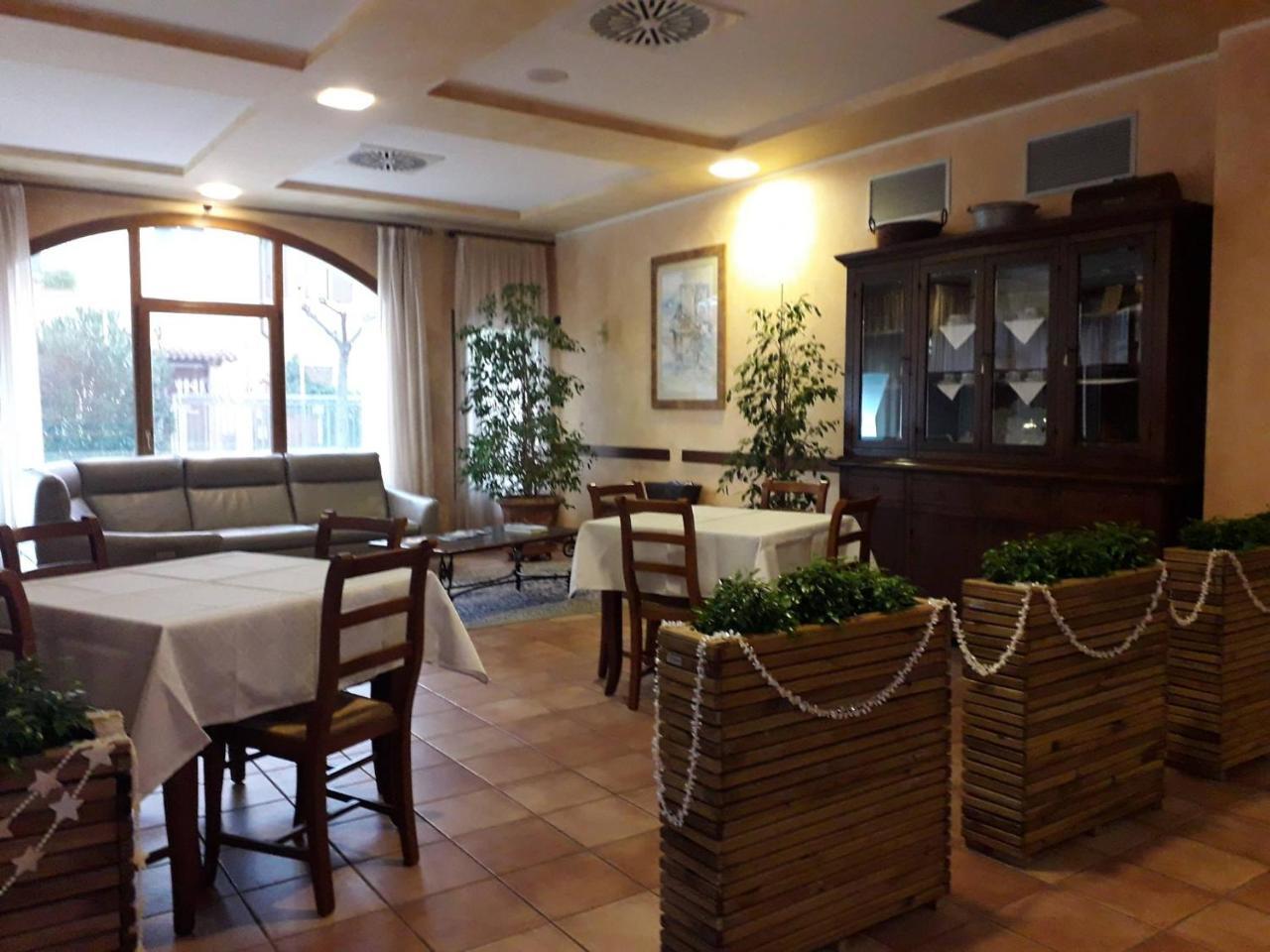 Hotel Scaligero Sommacampagna Zewnętrze zdjęcie